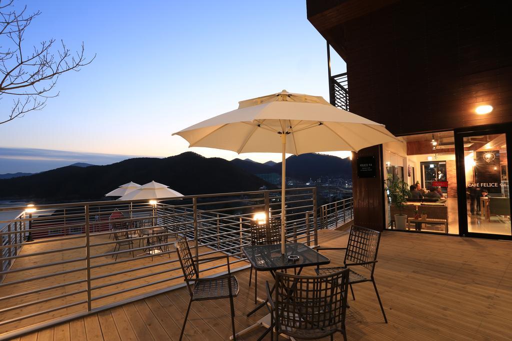 Radiance Tourist Hotel Geoje Luaran gambar