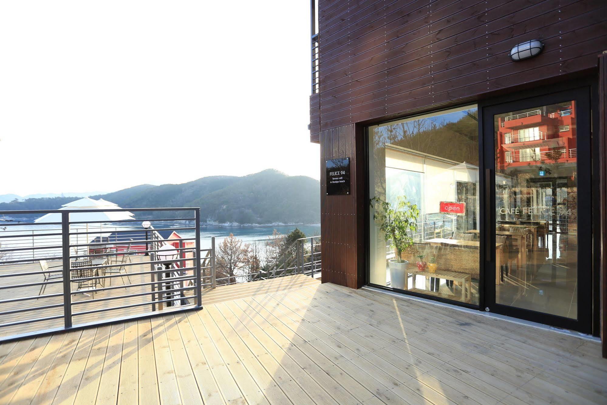 Radiance Tourist Hotel Geoje Luaran gambar