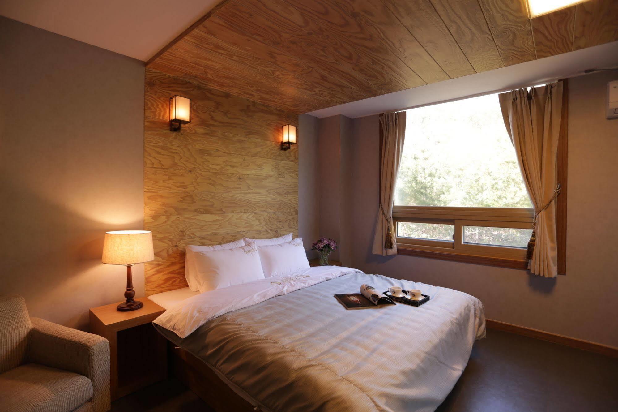 Radiance Tourist Hotel Geoje Luaran gambar